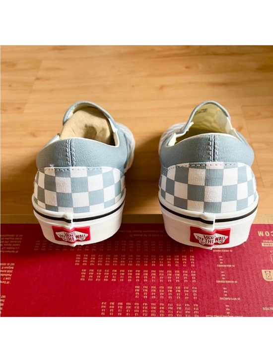Vans Classic Slip-On
Checkerboard Shoe Mens 11.5
US Women 13.0 US main image 9